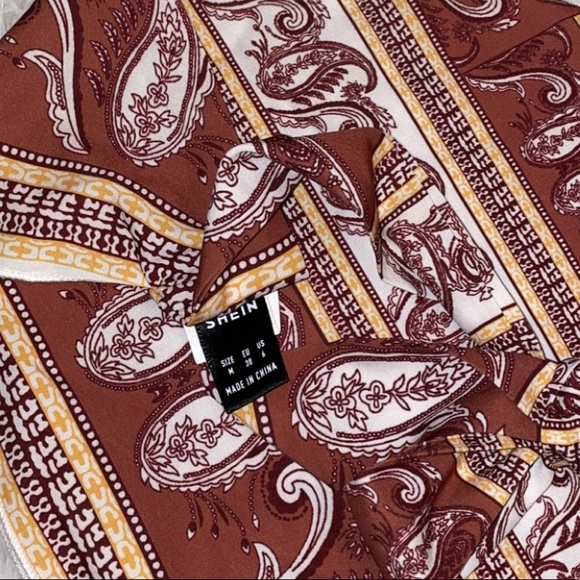 ๐ค3/$15 NEW Paisley Print Bandanna Top Tie Back - Picture 3 of 6